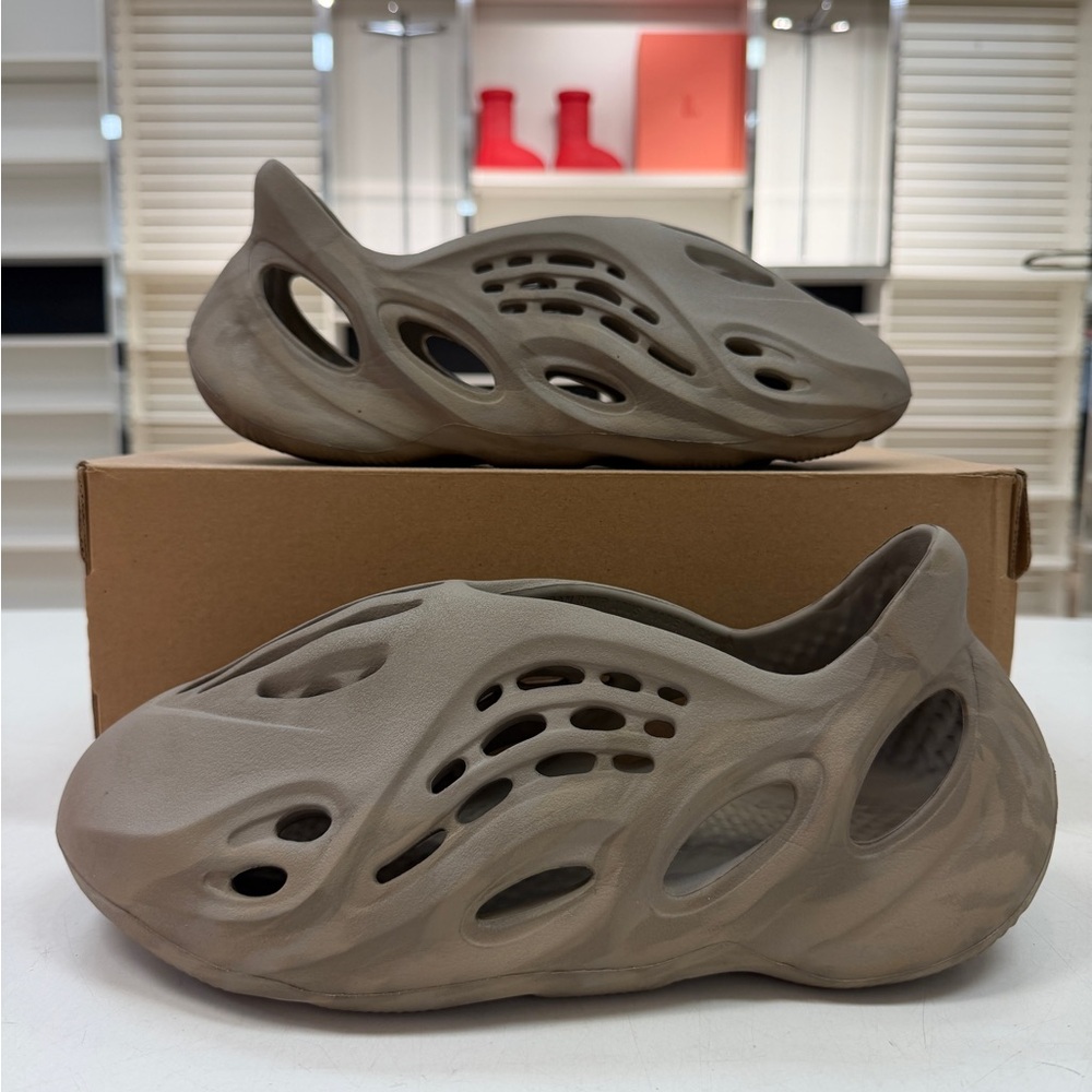 Adidas Yeezy Foam Runner 'Stone Sage' - LIGHTLY WORN WITH BOX